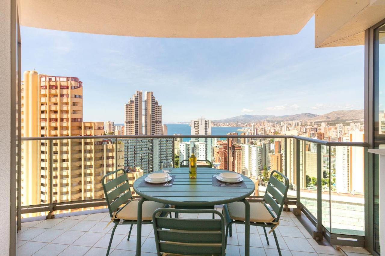 דירות בנידורם Skyline 11 Sunny Balcony With Stunning Sea Views מראה חיצוני תמונה